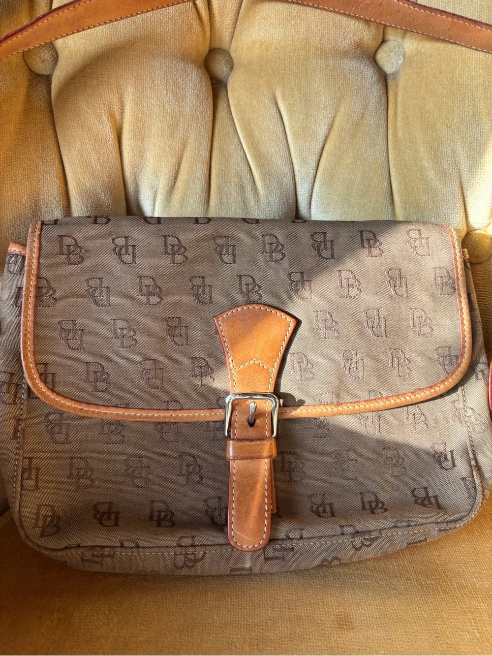 Dooney & Bourke such good